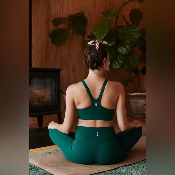 FP x Hatch Never Better Square Neck Maternity Sports Bra in Garden Green M NWT - Picture 2 of 8